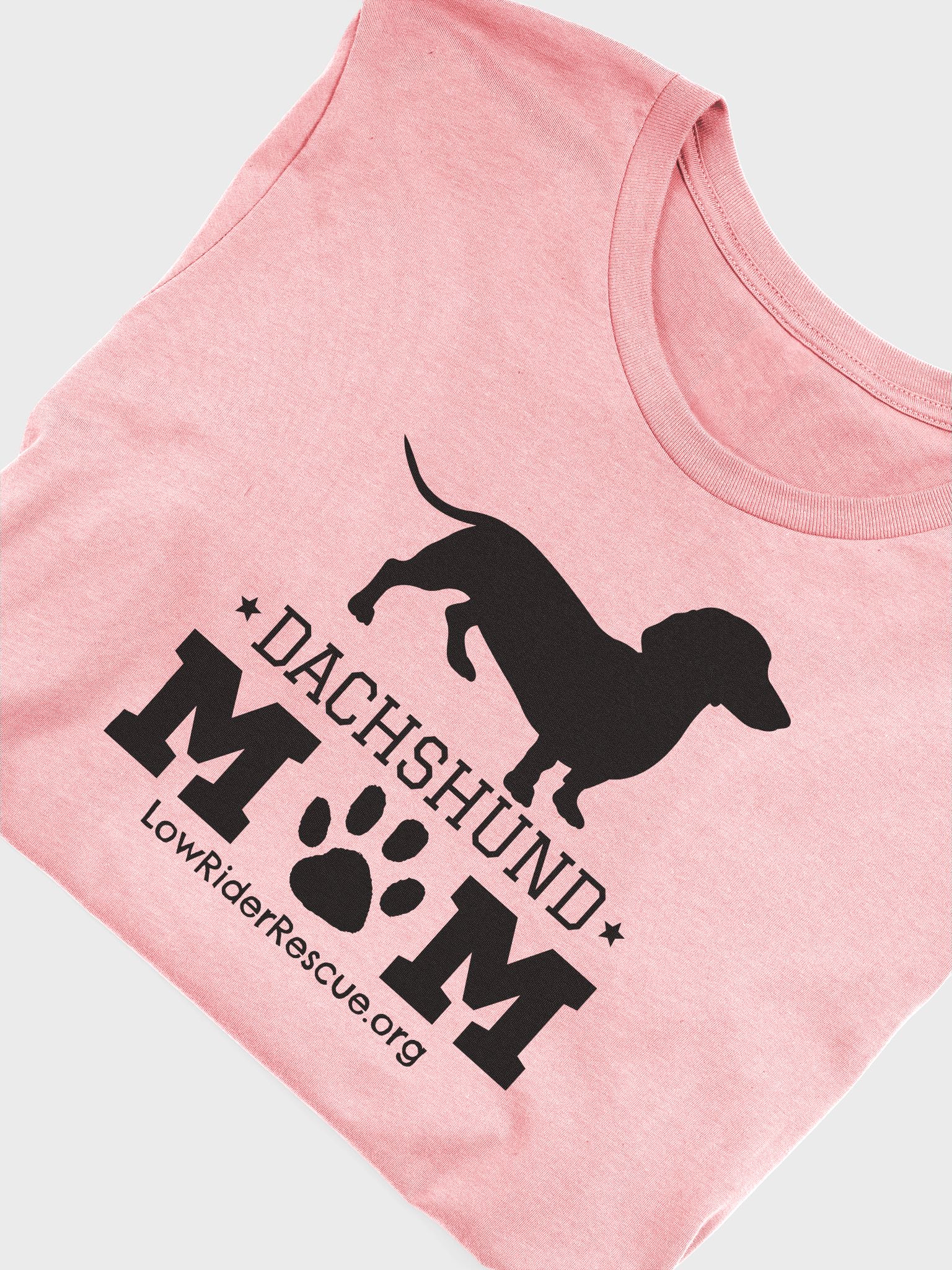 Dachshund mom outlet t shirt