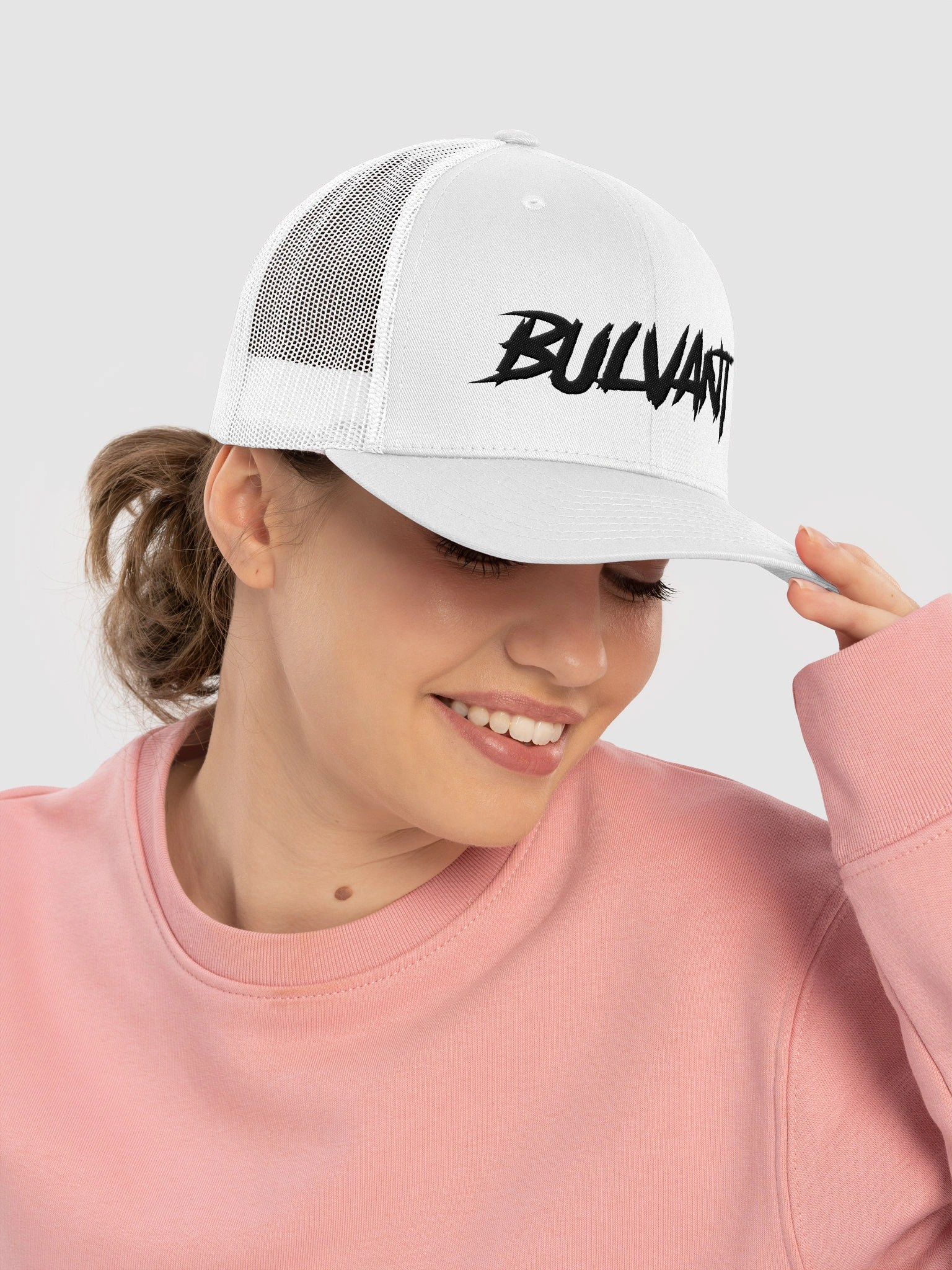 Bulvant Retro Trucker Hat - c16db2ed-0aa2-43fb-9f5b-dca3b66831e7