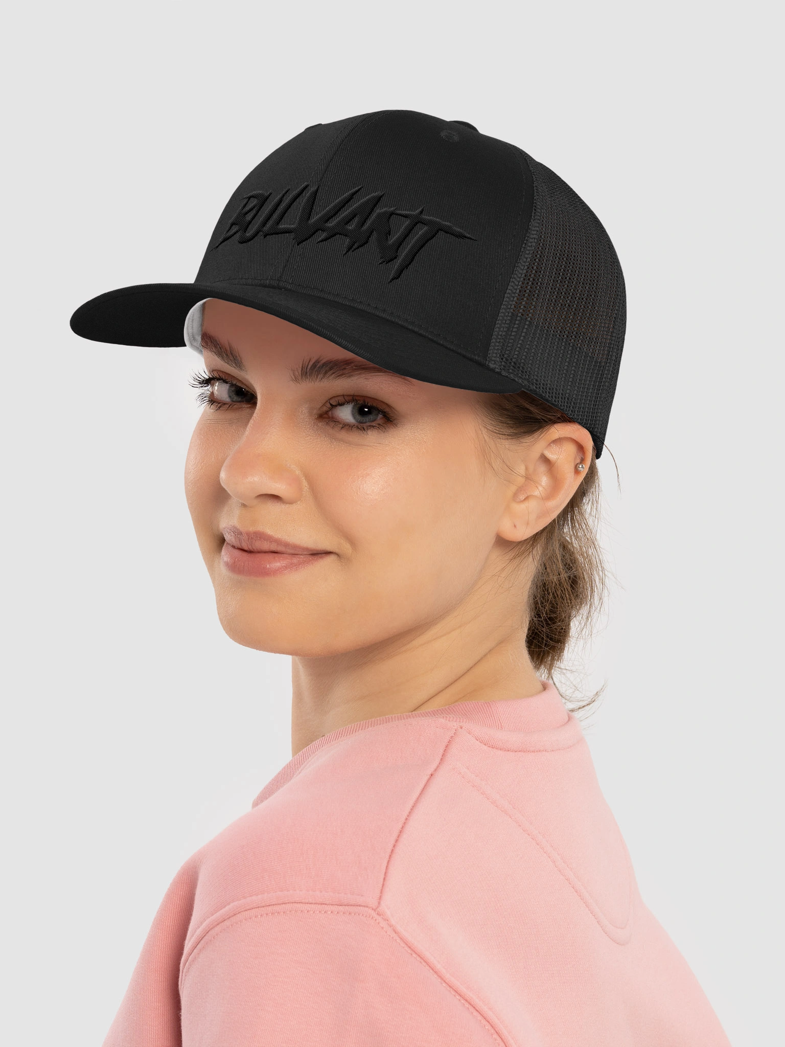 Bulvant Retro Trucker Hat - f6b3833c-692e-41d8-920d-d2ded434175f