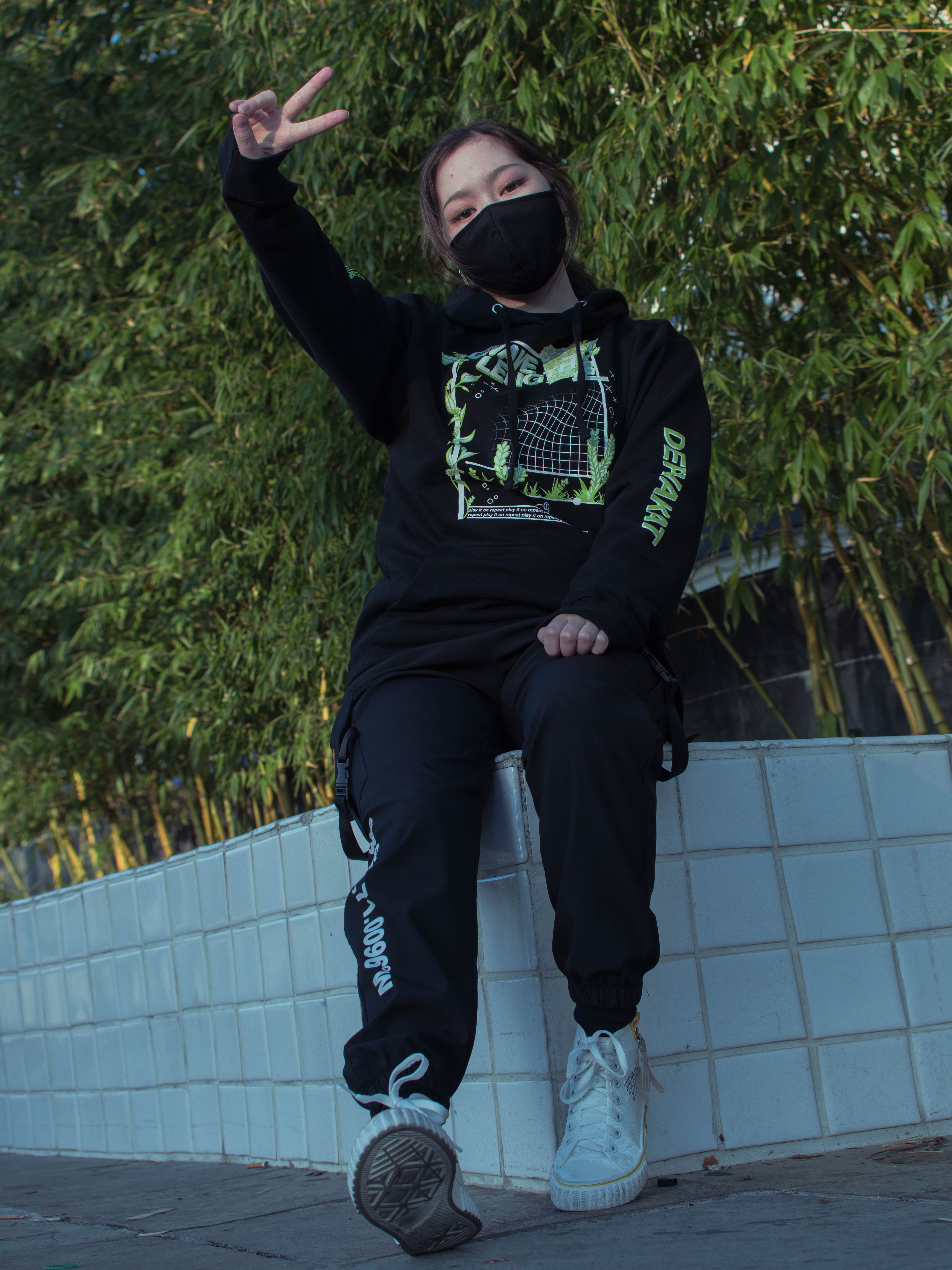 Wavelength Hoodie | Derivakat