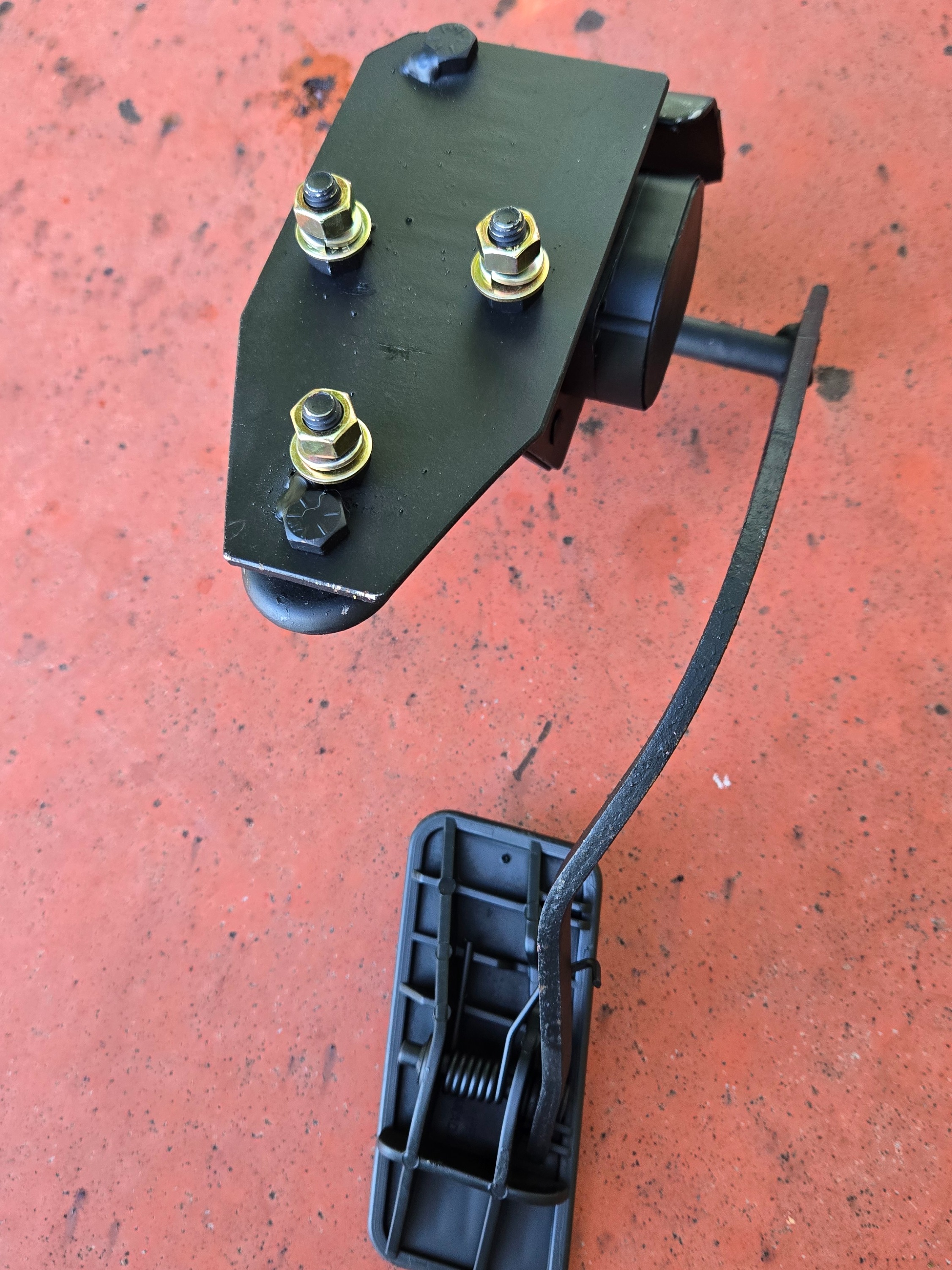 テル UTX Squarebody DBW LS Swap Accelerator Pedals | Ugly Truck