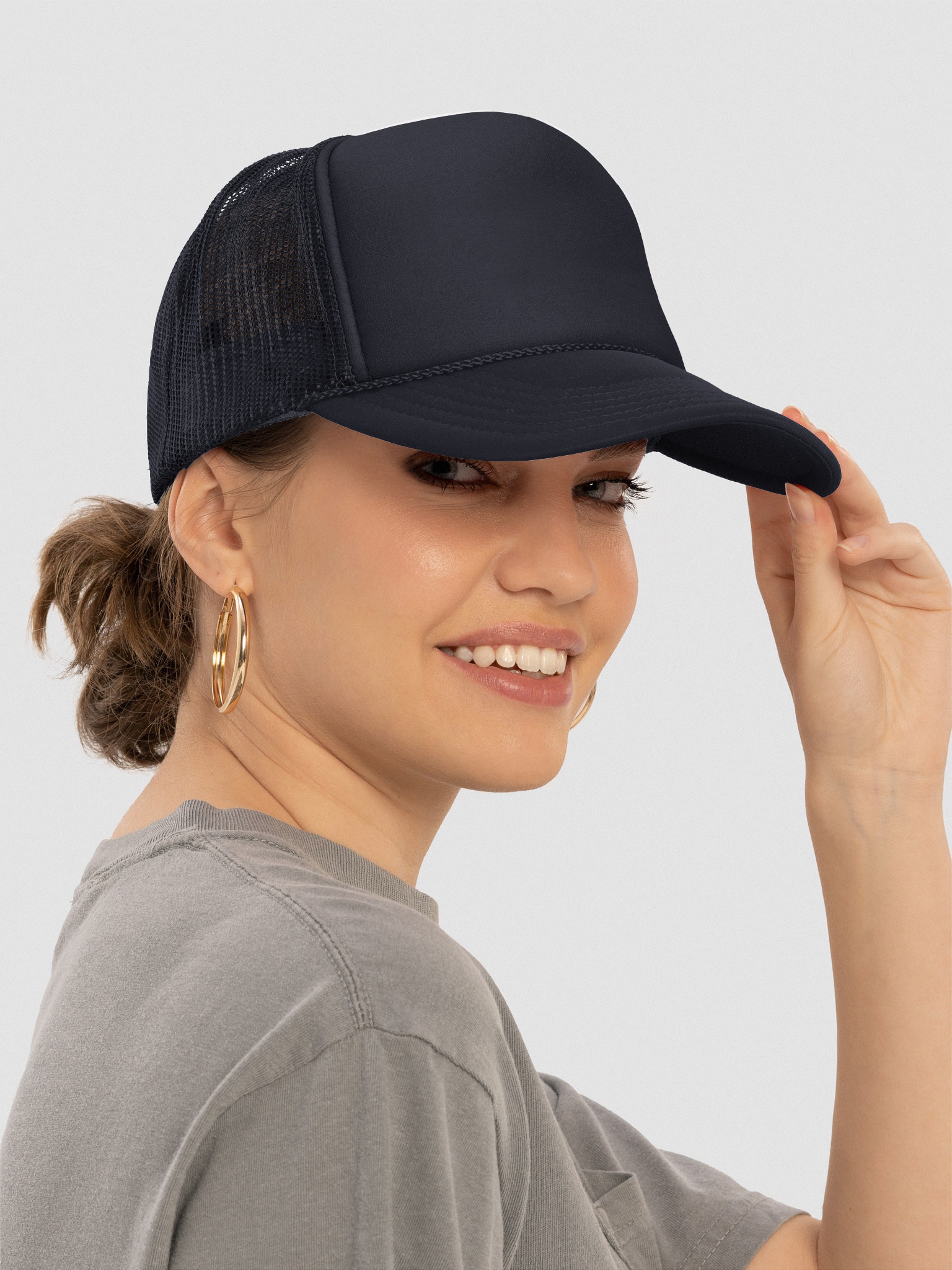 b.eautiful Foam Trucker Hat メッシュキャップ b.eautiful Foam Trucker Hat メッシュキャップ